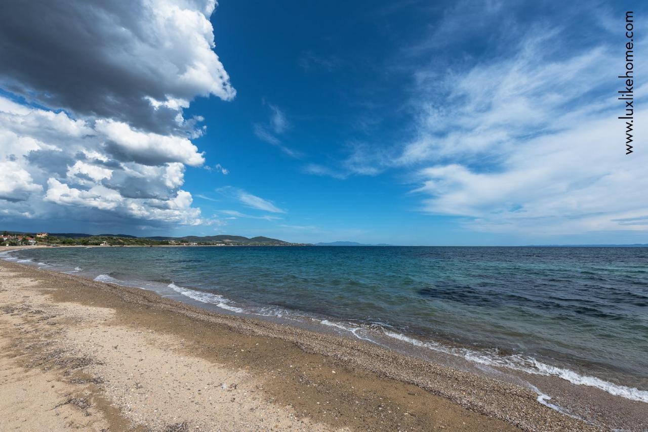 #Luxlikehome - Mediterranee Beachfront Summer House Kalyves Polygyrou Экстерьер фото